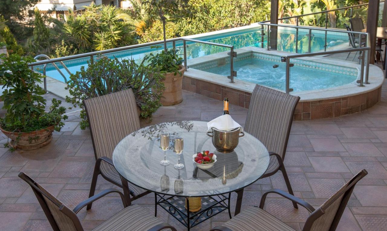 Exceptional Villa In Voula Near The Sea Athena Bagian luar foto